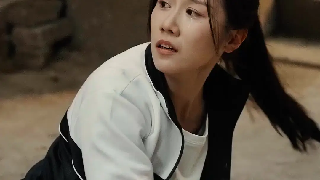 When Kneeling Becomes a Language