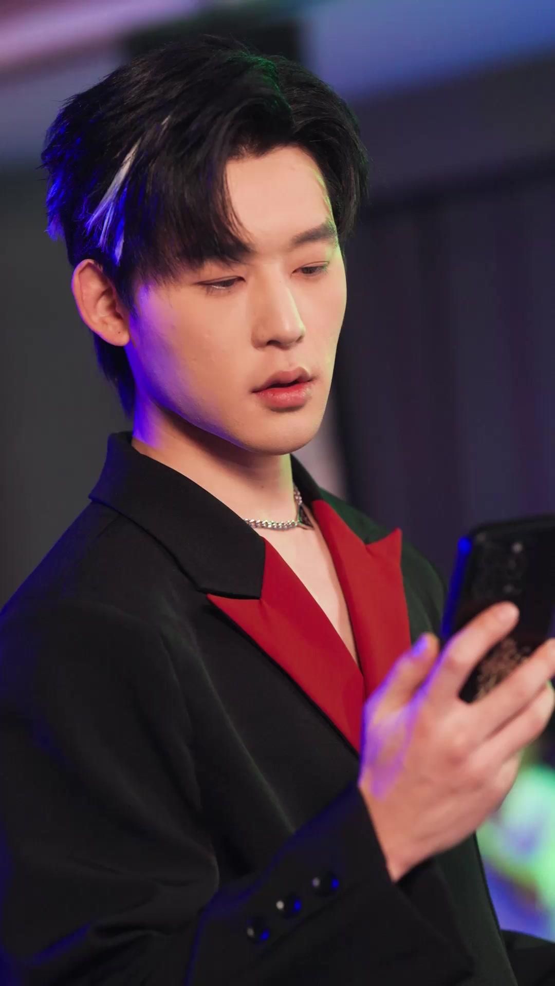 O Mimado Quer se Declarar a Ela