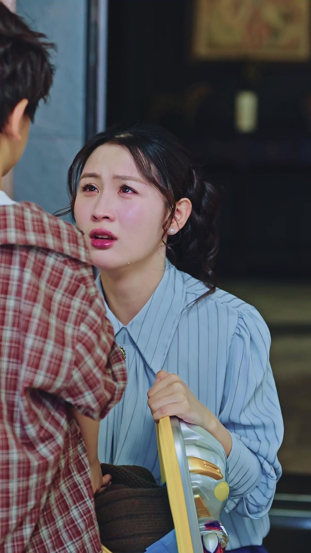 Putra bintang selamatkan ibu