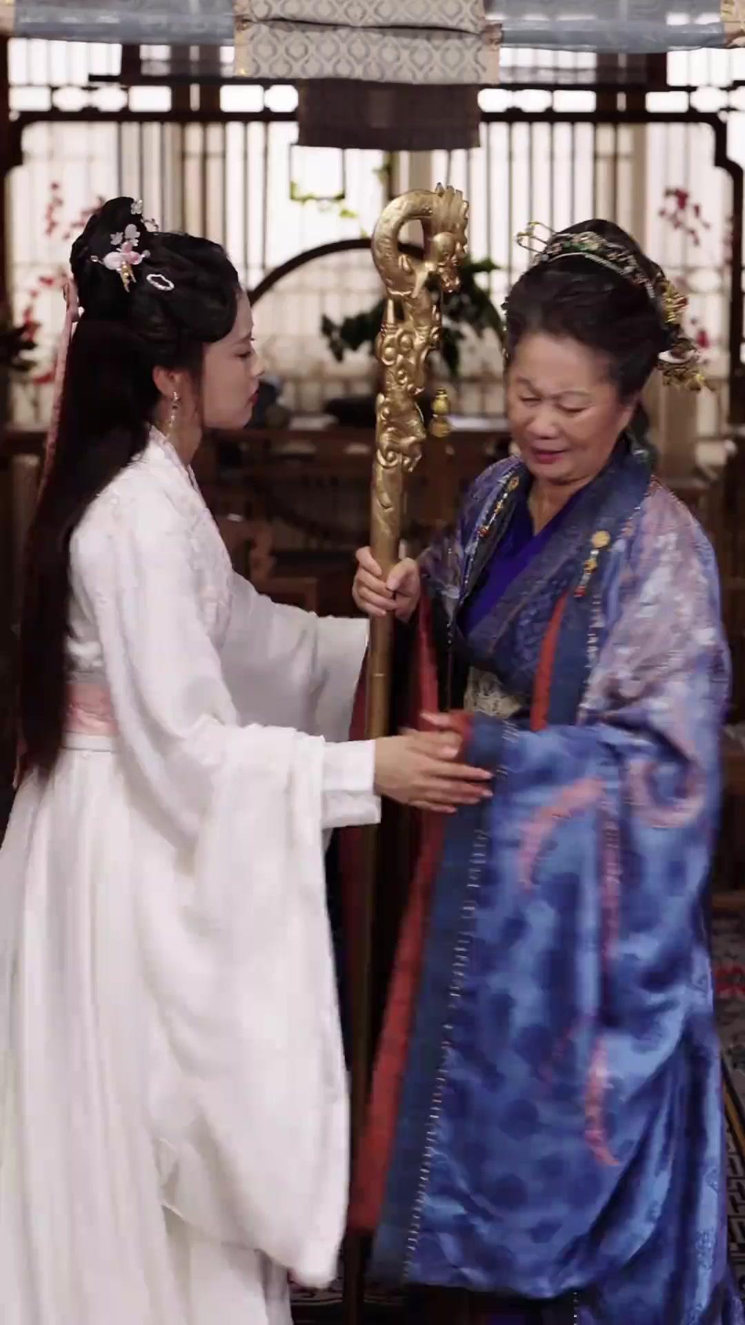 Adik Kesayangan tiga kakak