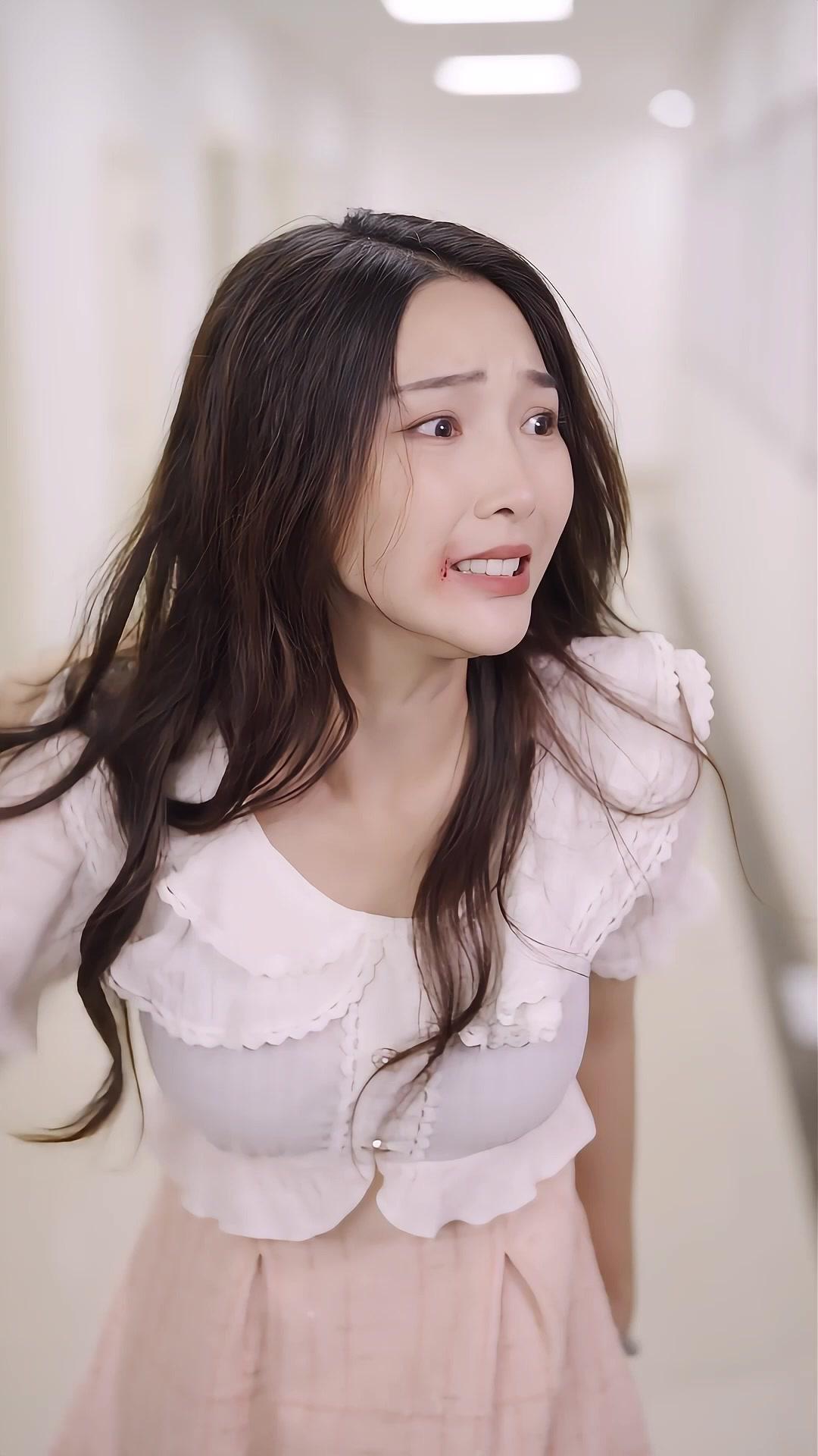 Clingy CEO Won't Let Me Go