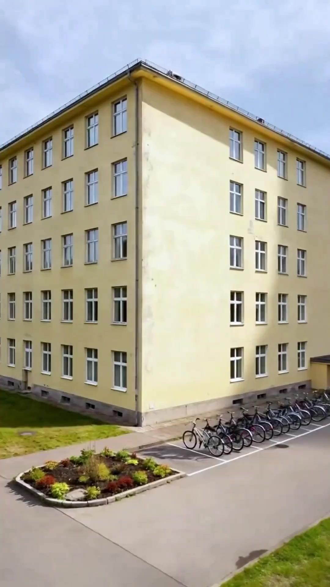 (Doublage) C'EST TOI LA VRAIE HÉRITIÈRE !