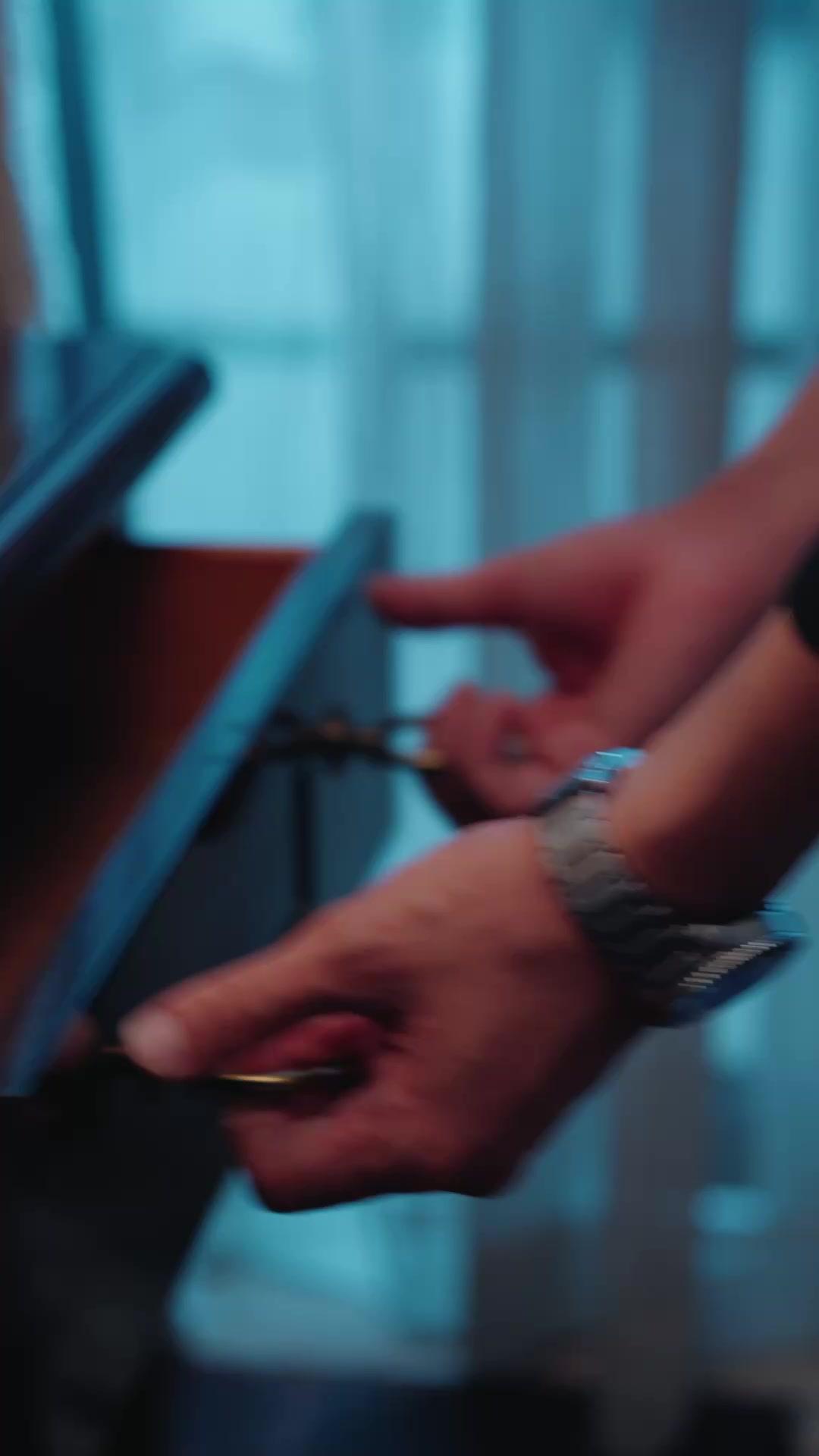 Welcome Your Ex? Bye, Loser!