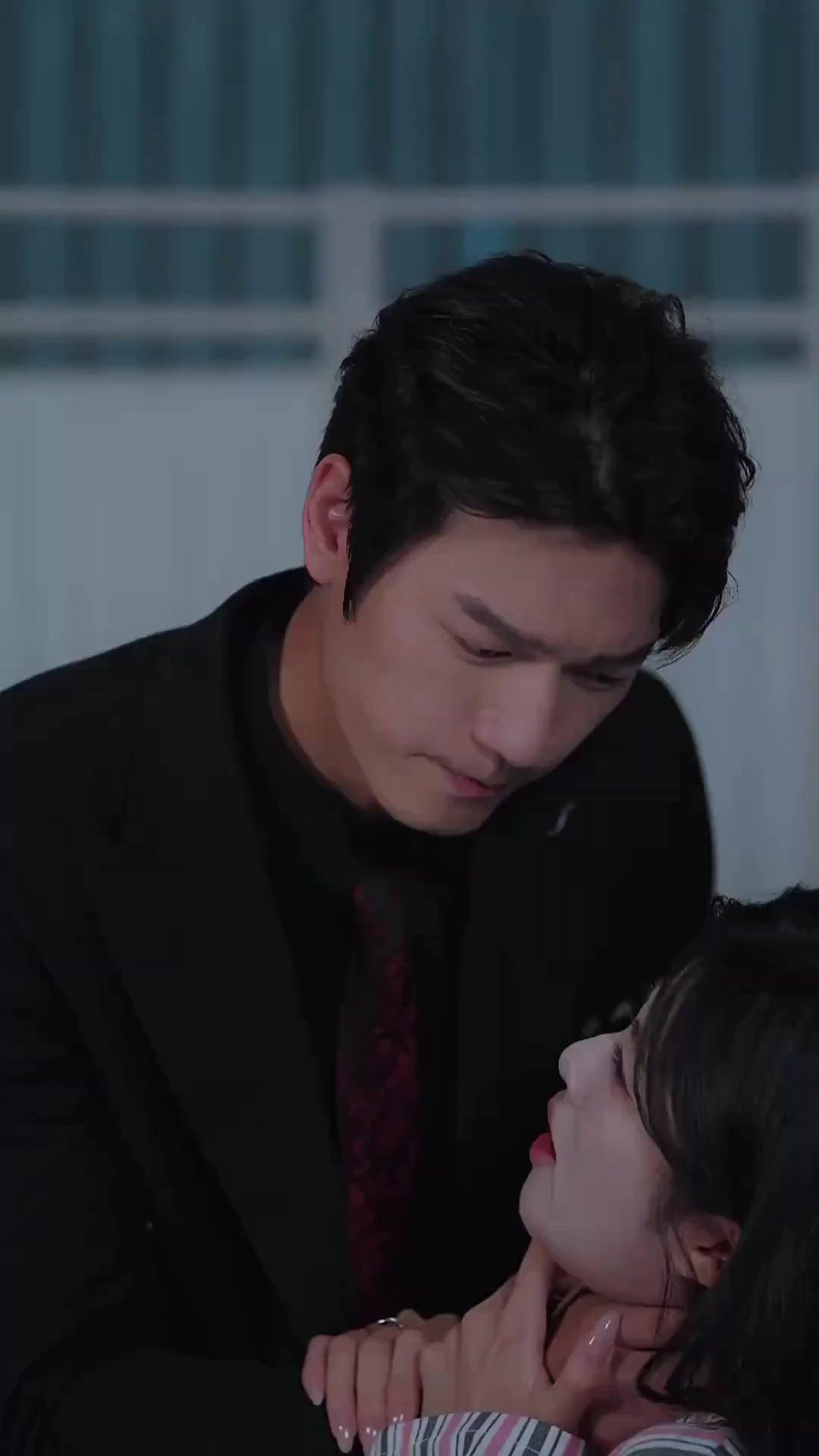 (Synchro) Ring fort, Krone zurück