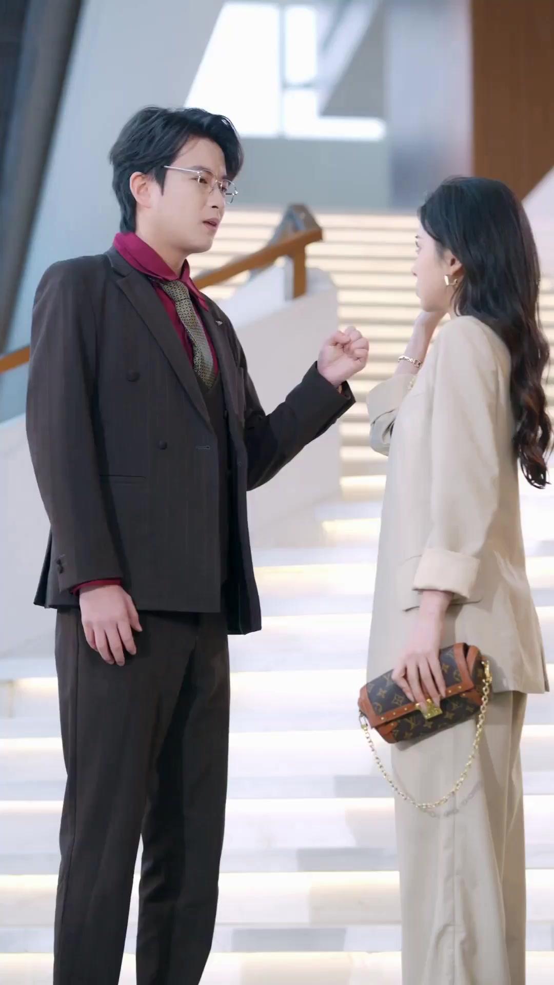 (Lồng tiếng) Nữ Chủ Tịch Trở Về