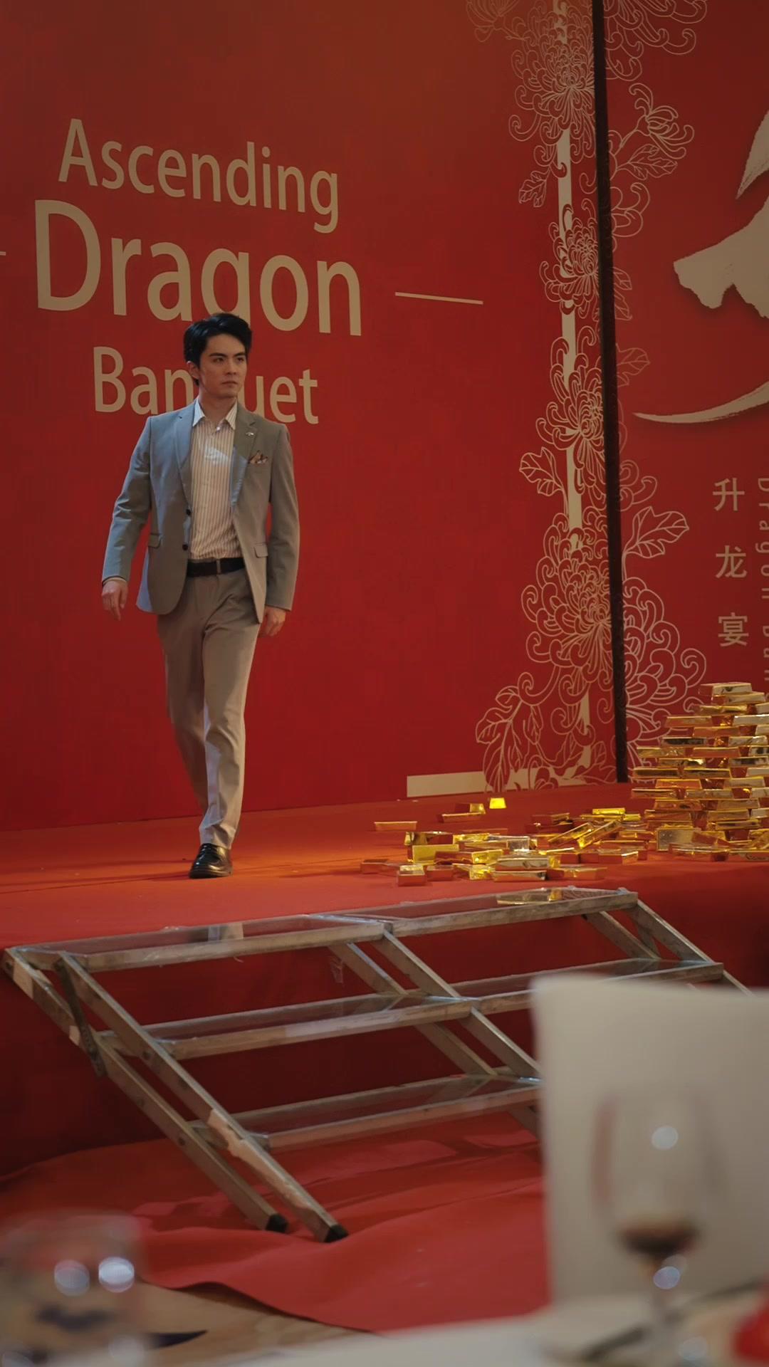 Ultimate Comeback: Bow to Your Dragon King!