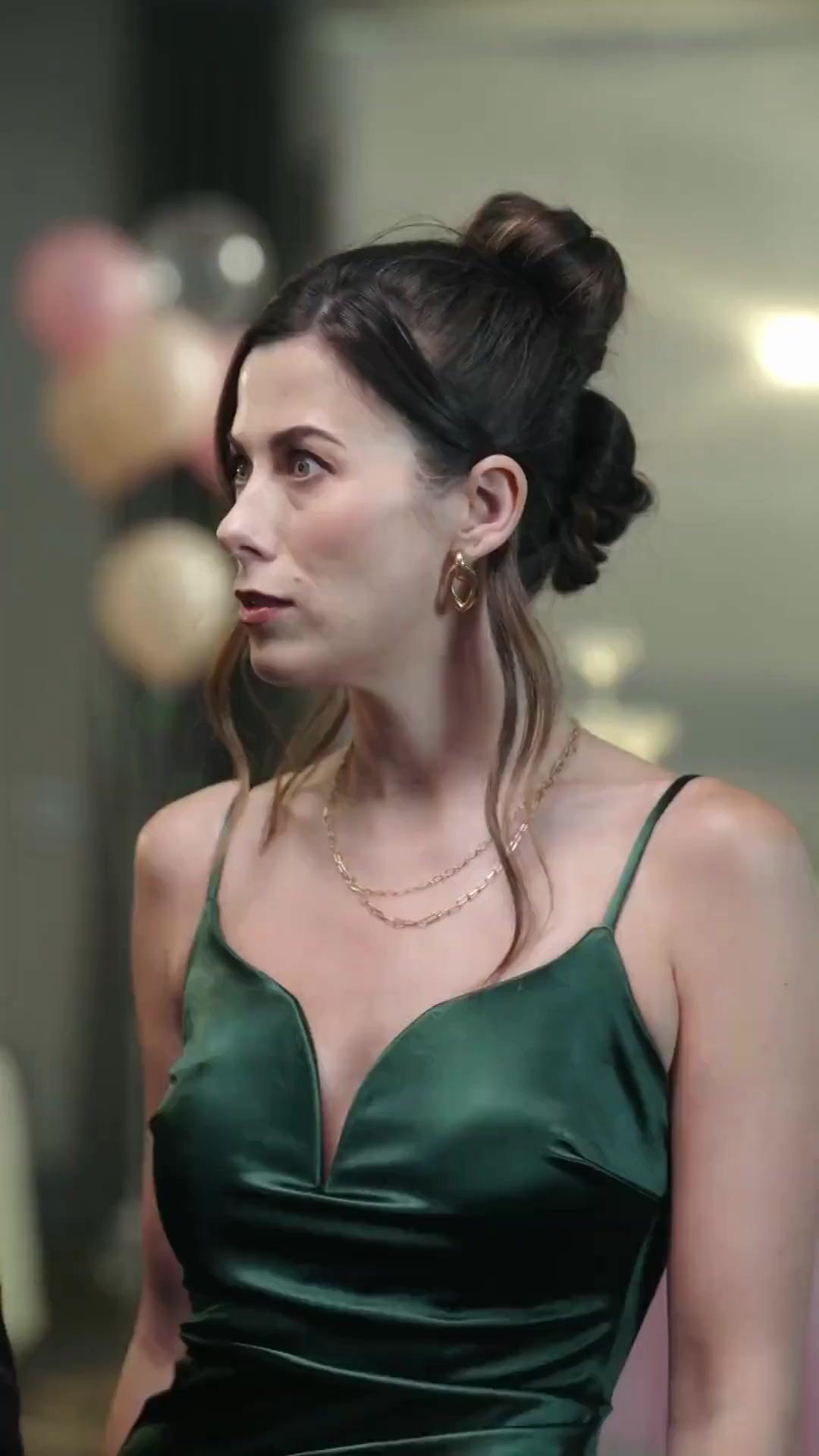 (Doblado) ¡Lista para vengarme!