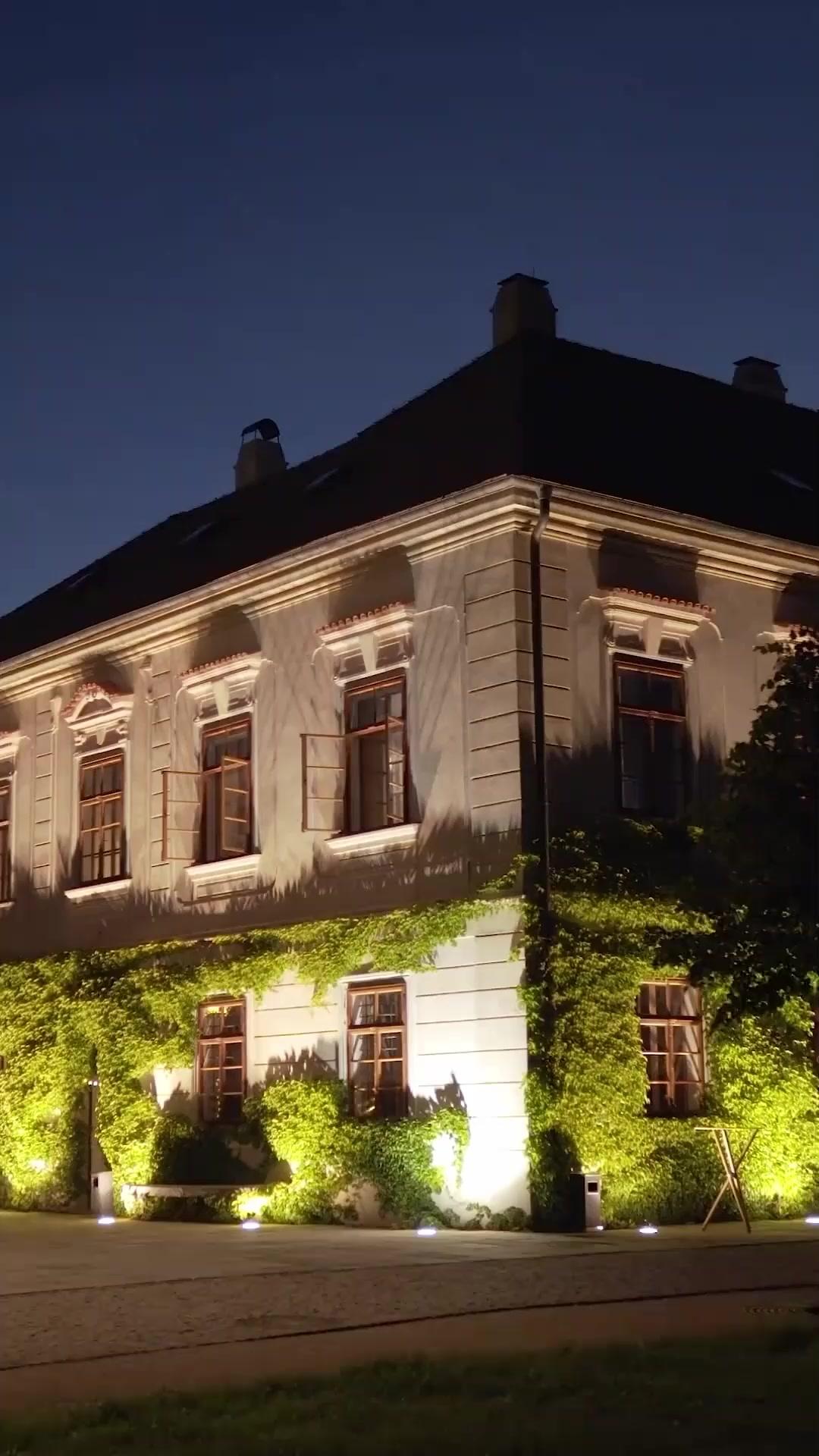 (Doblado) Herdeira vs Impostora no Jato Privado