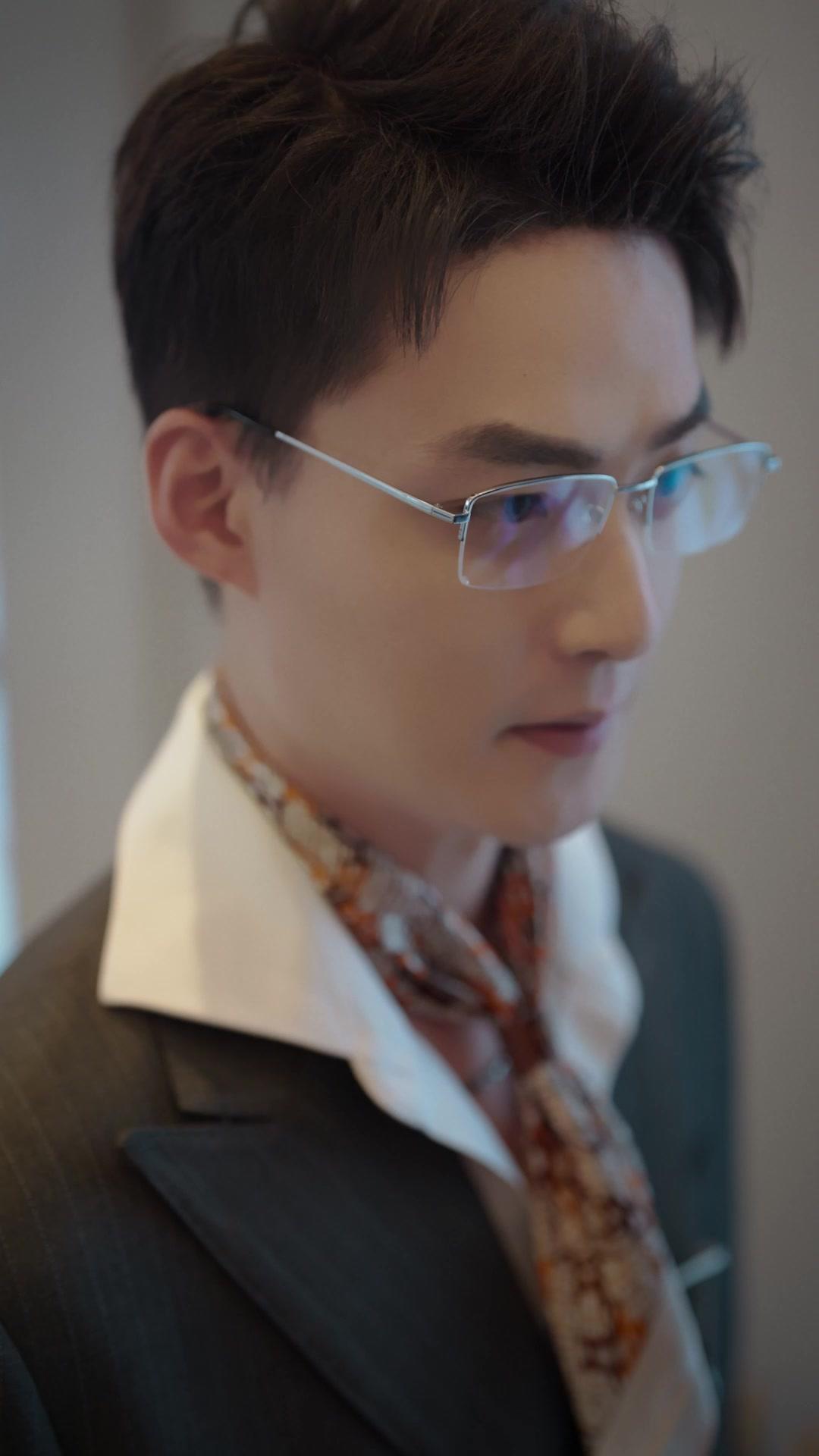 불꽃 뒤에 숨은 나