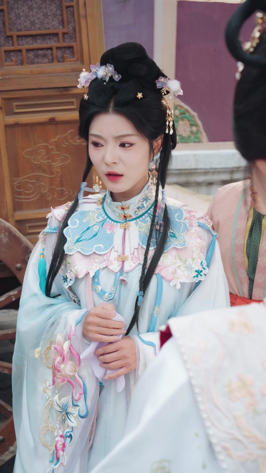 Renací y me casé con su tío