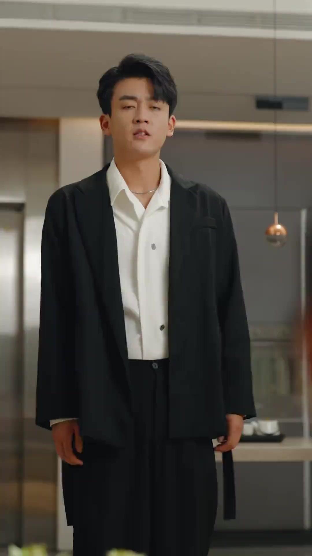 (Dubbed)Reborn to Crowned Love