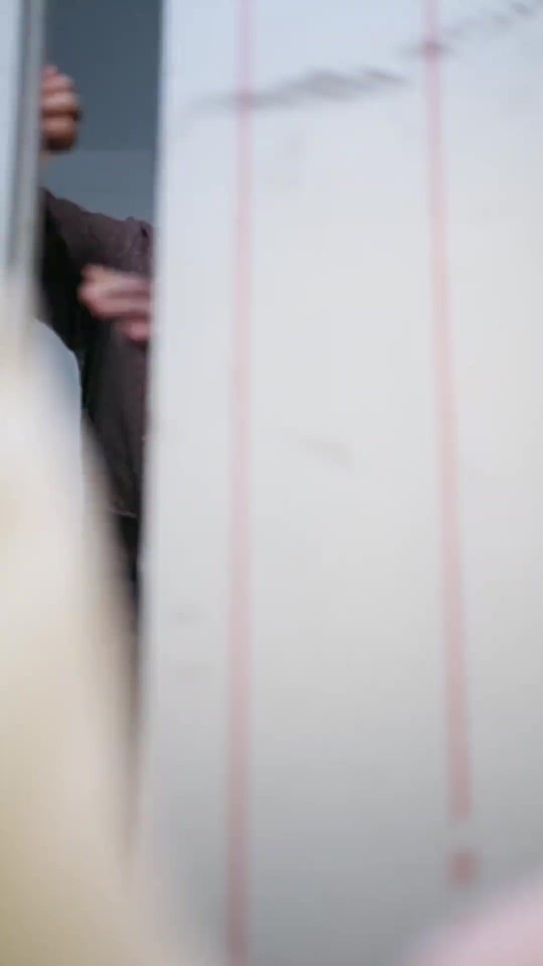 壊れた家を出る日