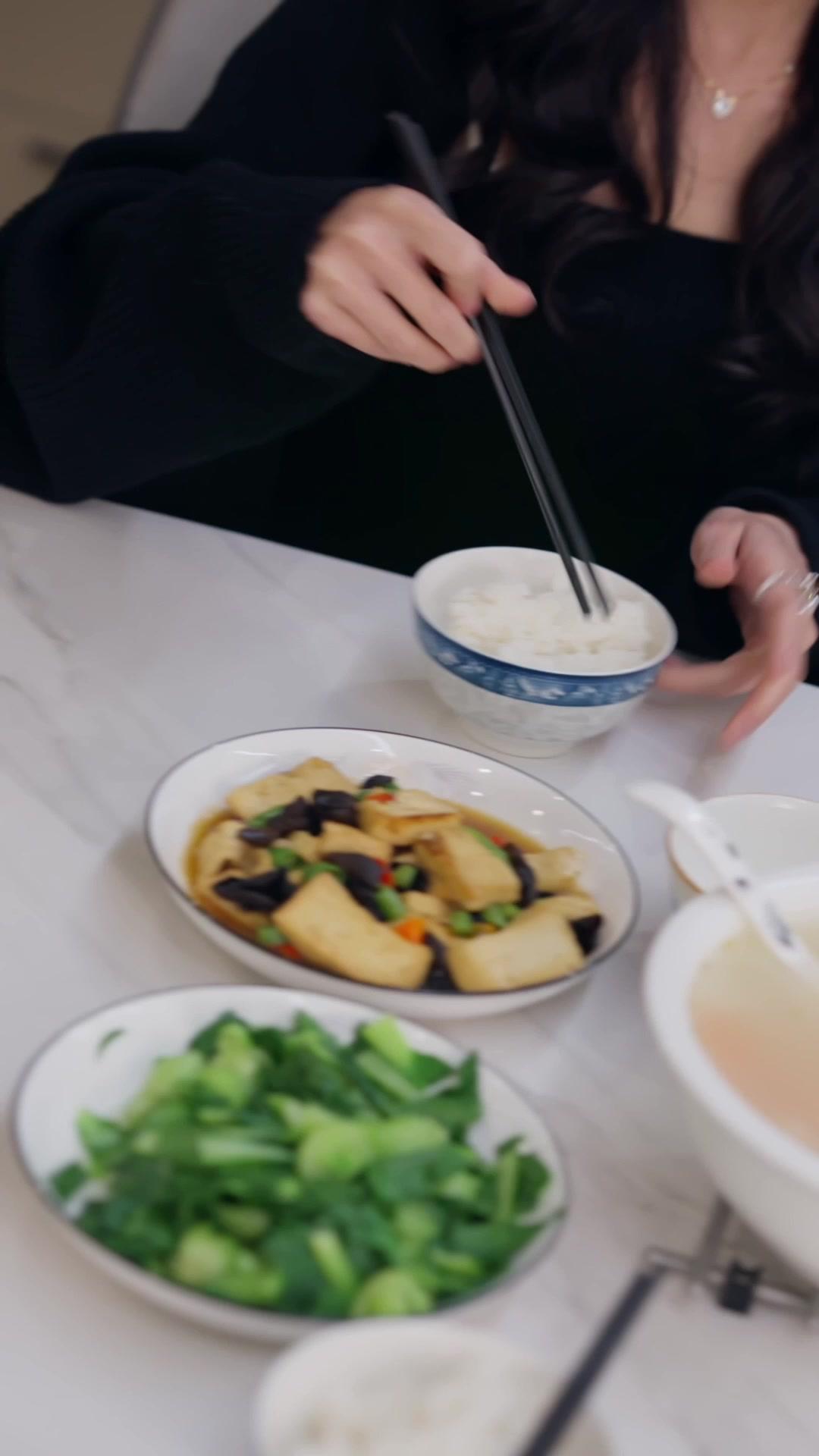 Twilight Whispers, A Second Chance at Love