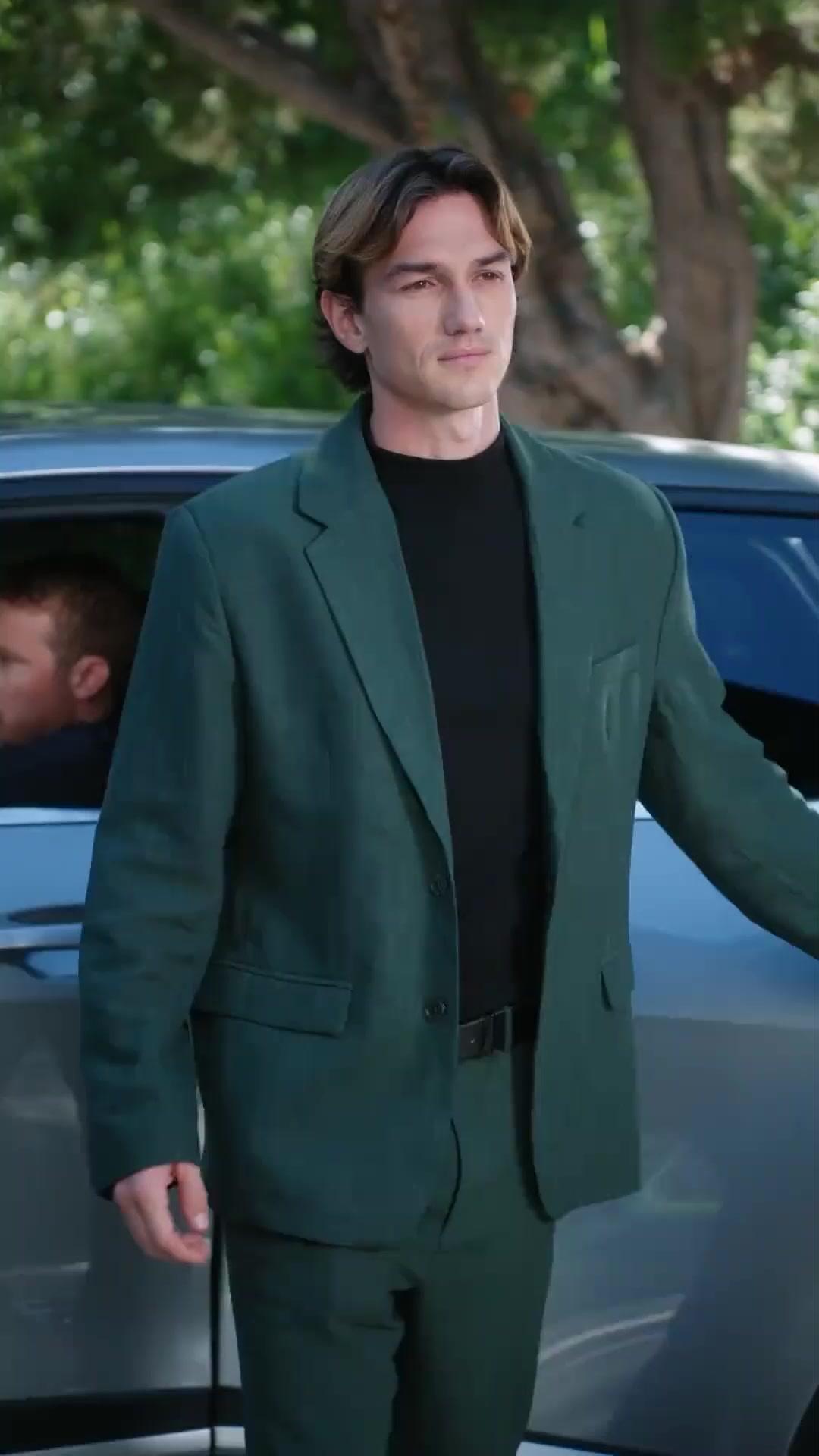 (Dublagem)Cativa na Sua Gaiola de Ouro