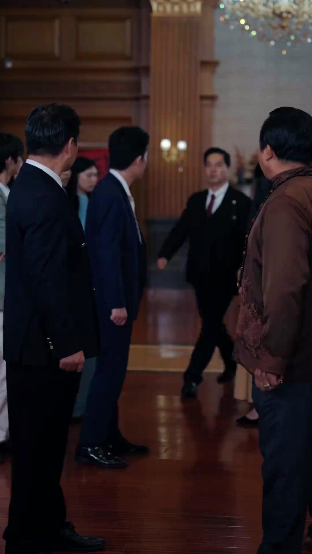 (Doblado)Derrapando con el mecánico