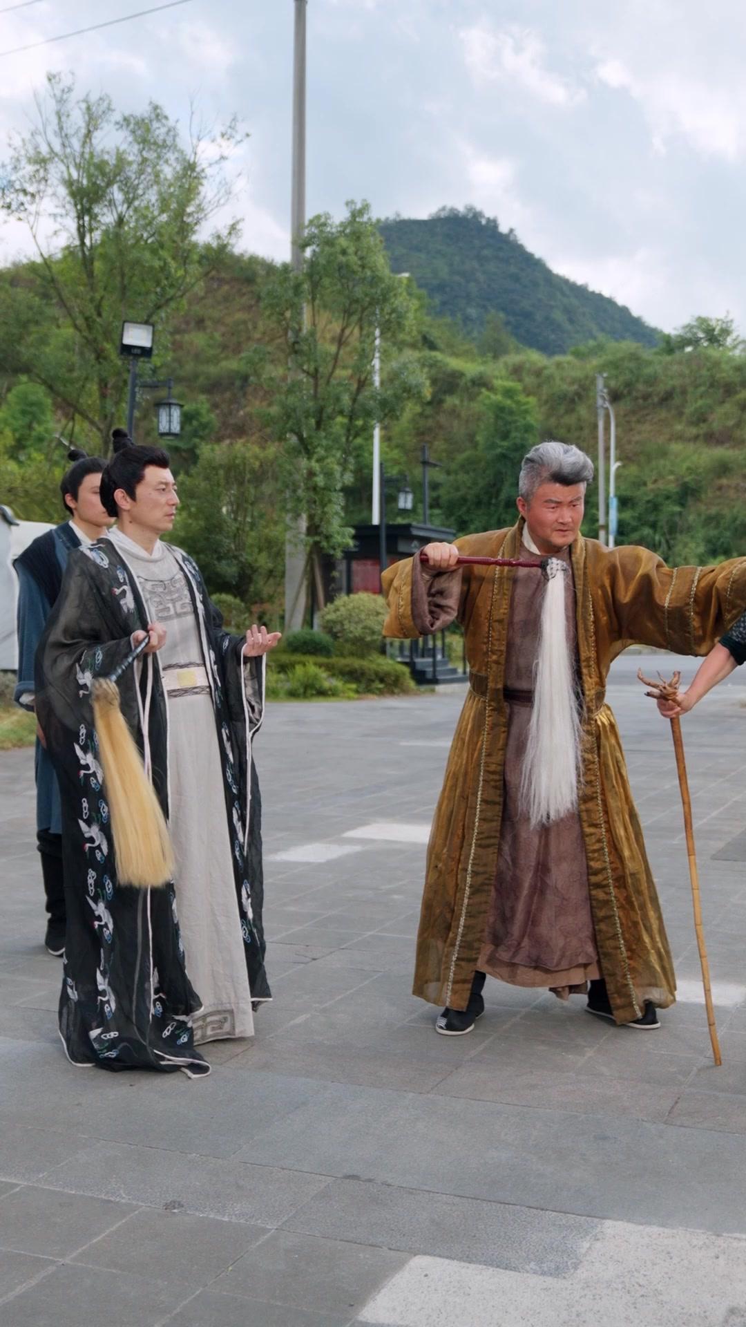 Fox Spirit’s Revenge: Sisters at War