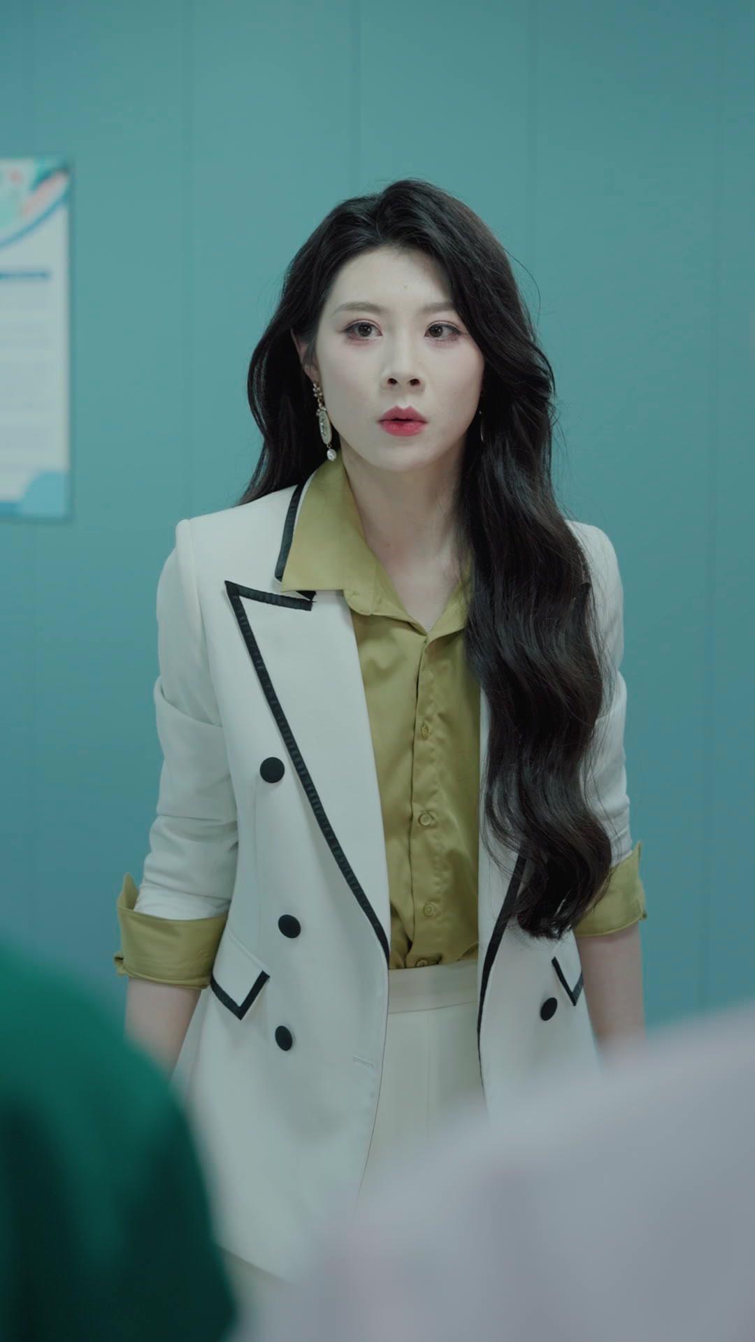 Cinta Retak Tak Sempurna