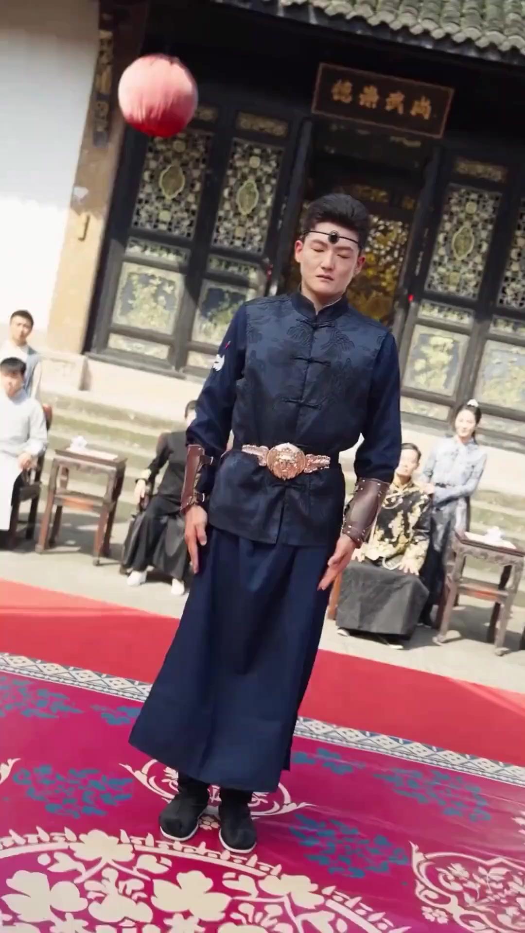 (Dubbed)Broken But Born Divine