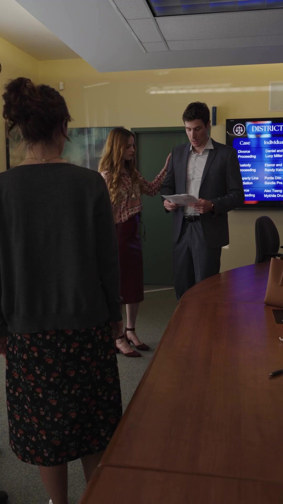 Strikes Back of Desperate Wife