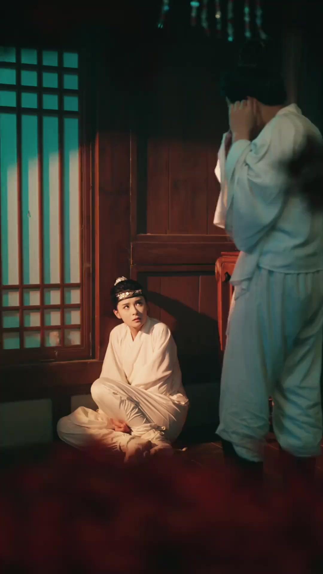 Kaisarku Bodoh dan Bucin Padaku!