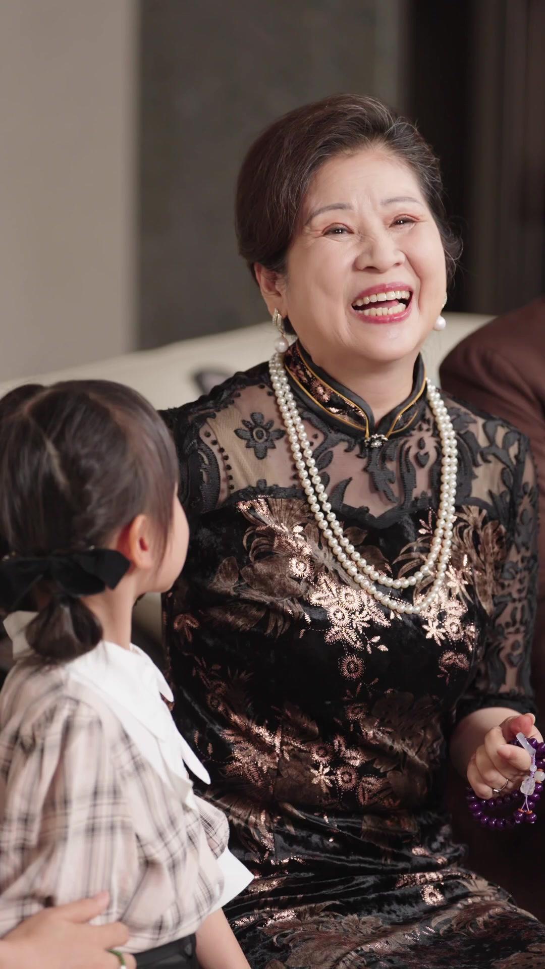 Istriku yang Penuh Kejutan