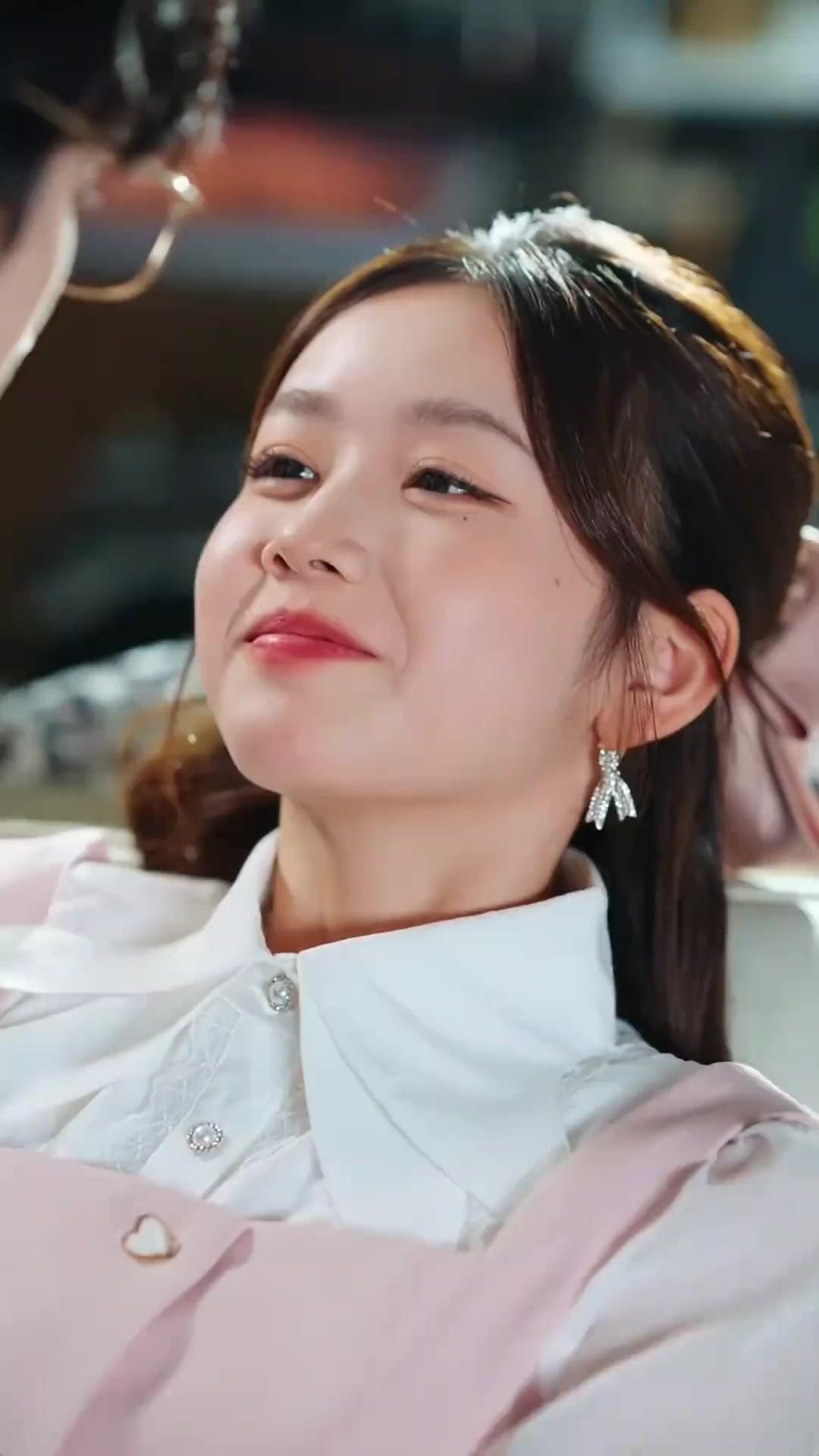 لقاؤنا الأول كان زواجنا