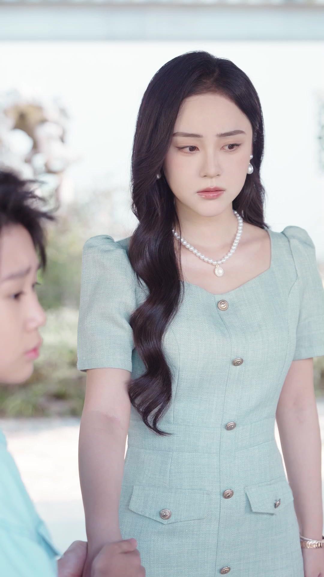 How to Tame a Tiny Tycoon