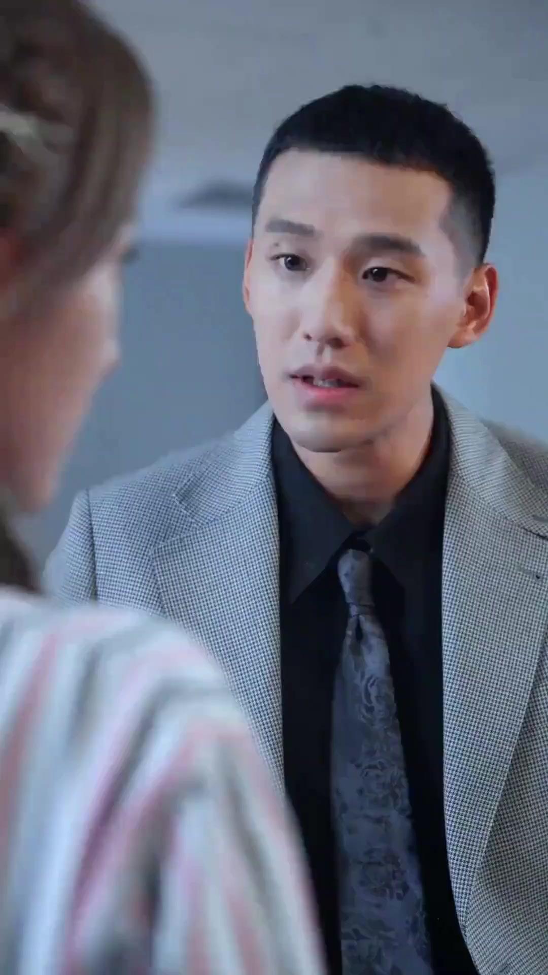 (Dublagem) Quando a Estrela se Foi, a Noite Caiu