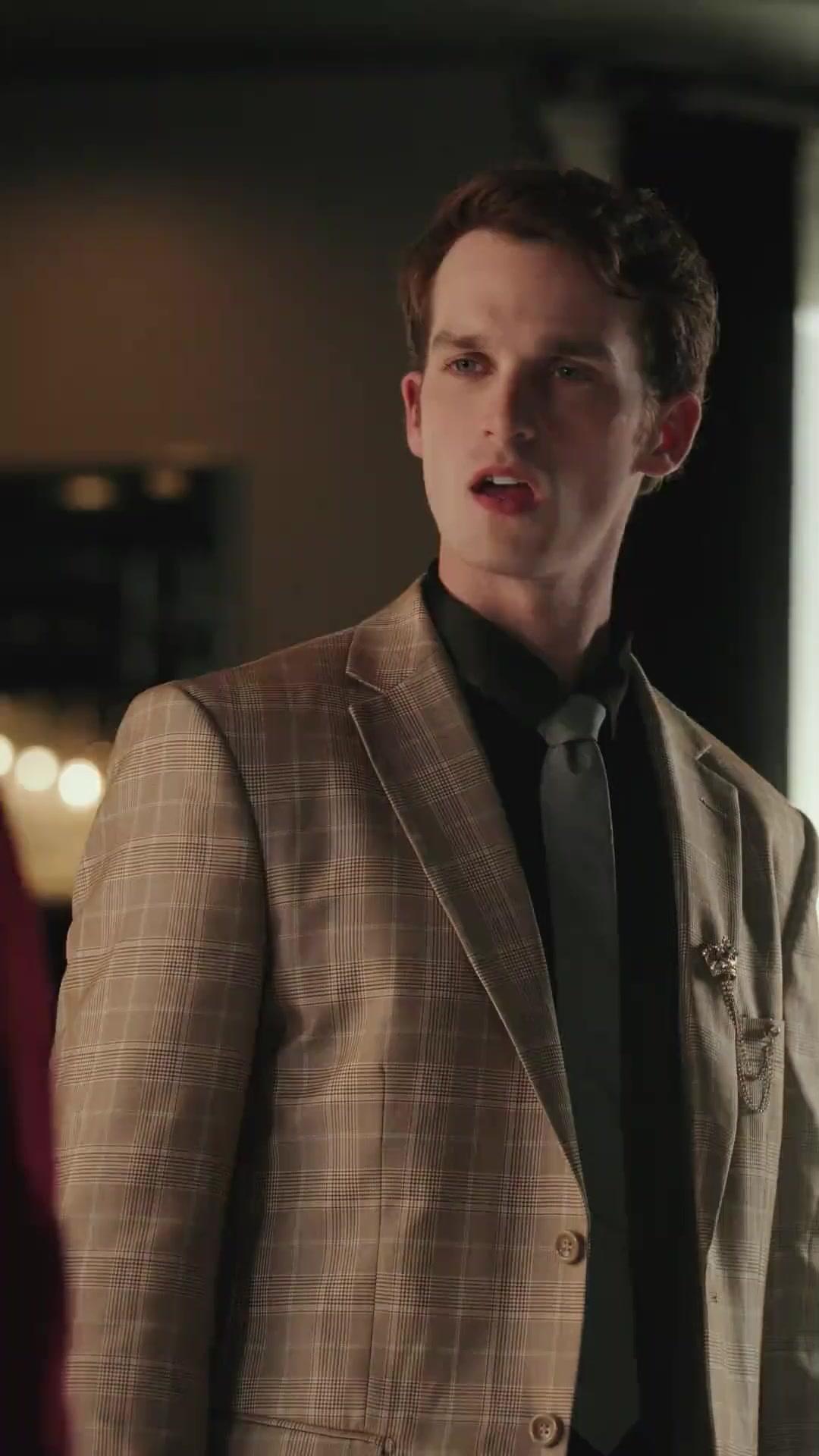 (Doblado) El regreso de la heredera caída