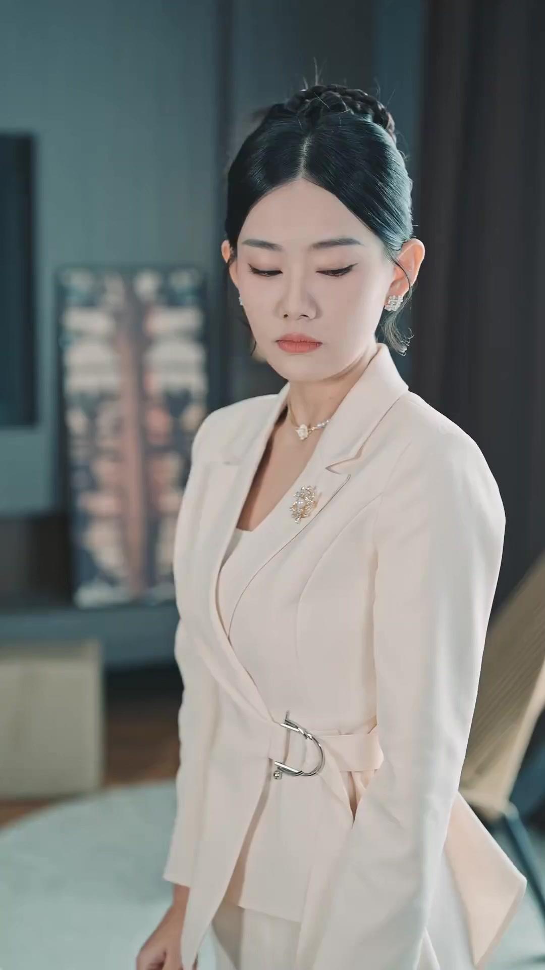 Ódio e Amor: O Retorno da Herdeira