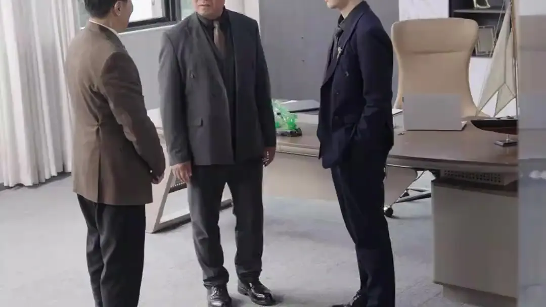 (Doublage) MA FEMME, LA PDG : Le coup de génie caché derrière le costume bleu