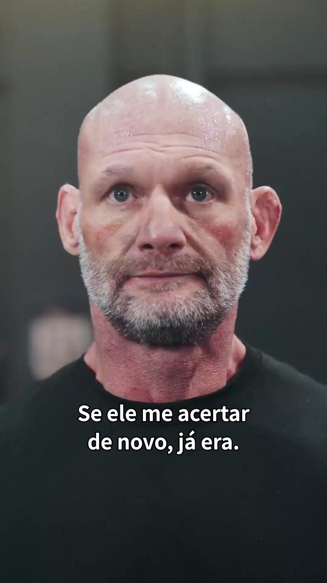 (Dublagem) O Rei Lobo Oculto: Um Híbrido Fracassado