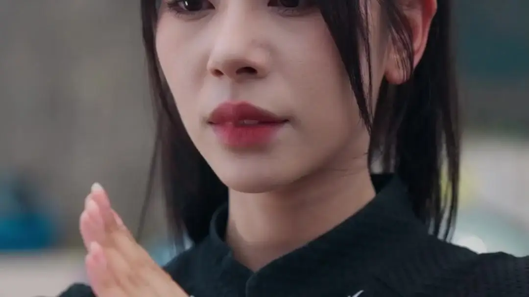 Echoes of the Bloodline: The Red Phoenix Pendant and the Silence Between Two Women