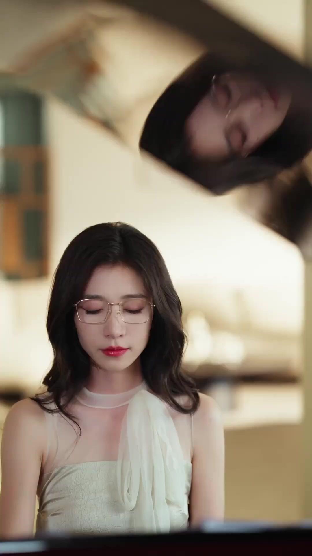 (พากย์เสียง) บอสคะ จริงๆฉันรักเงินมากกว่า