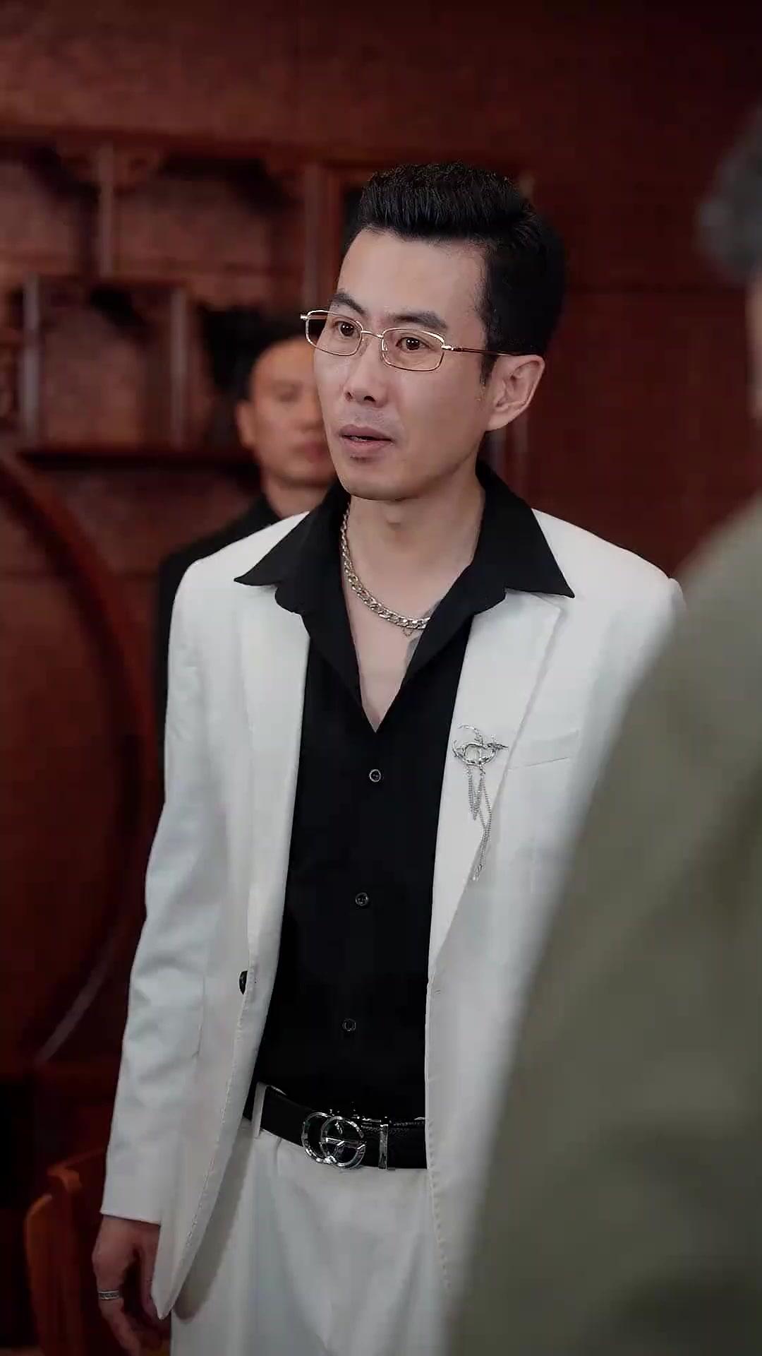 (Sulih suara)Rahasia di Balik Meja Judi