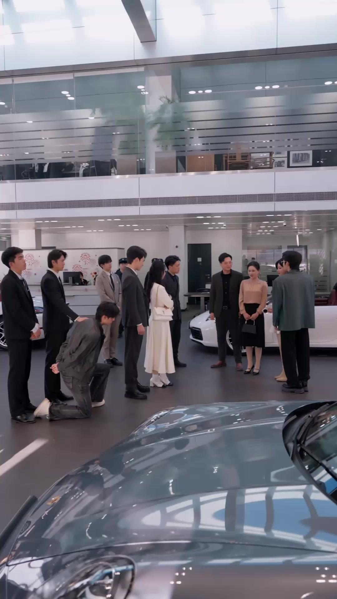 Topeng Palsu Keluarga