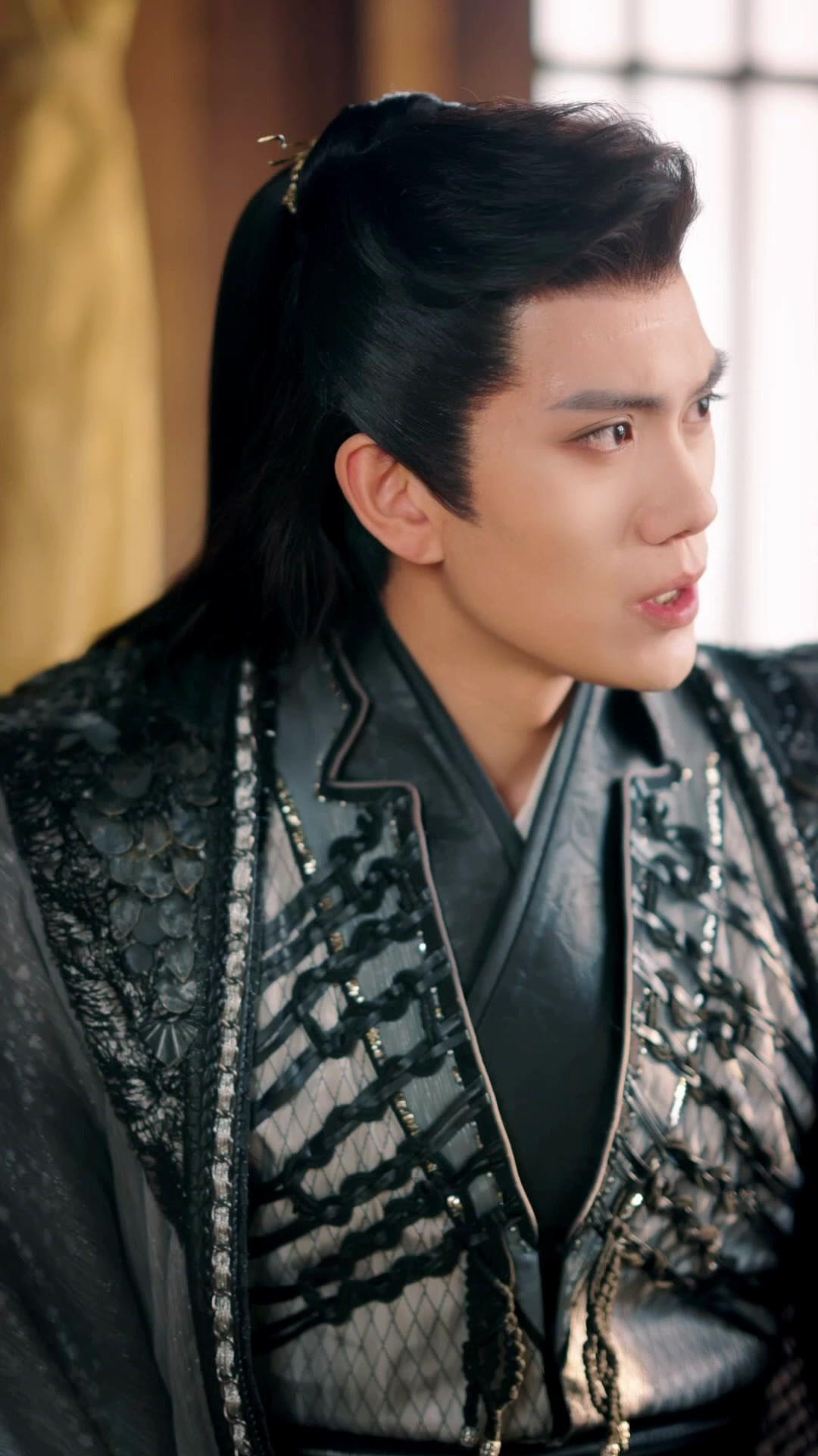 L'IVRESSE DE LA COURONNE