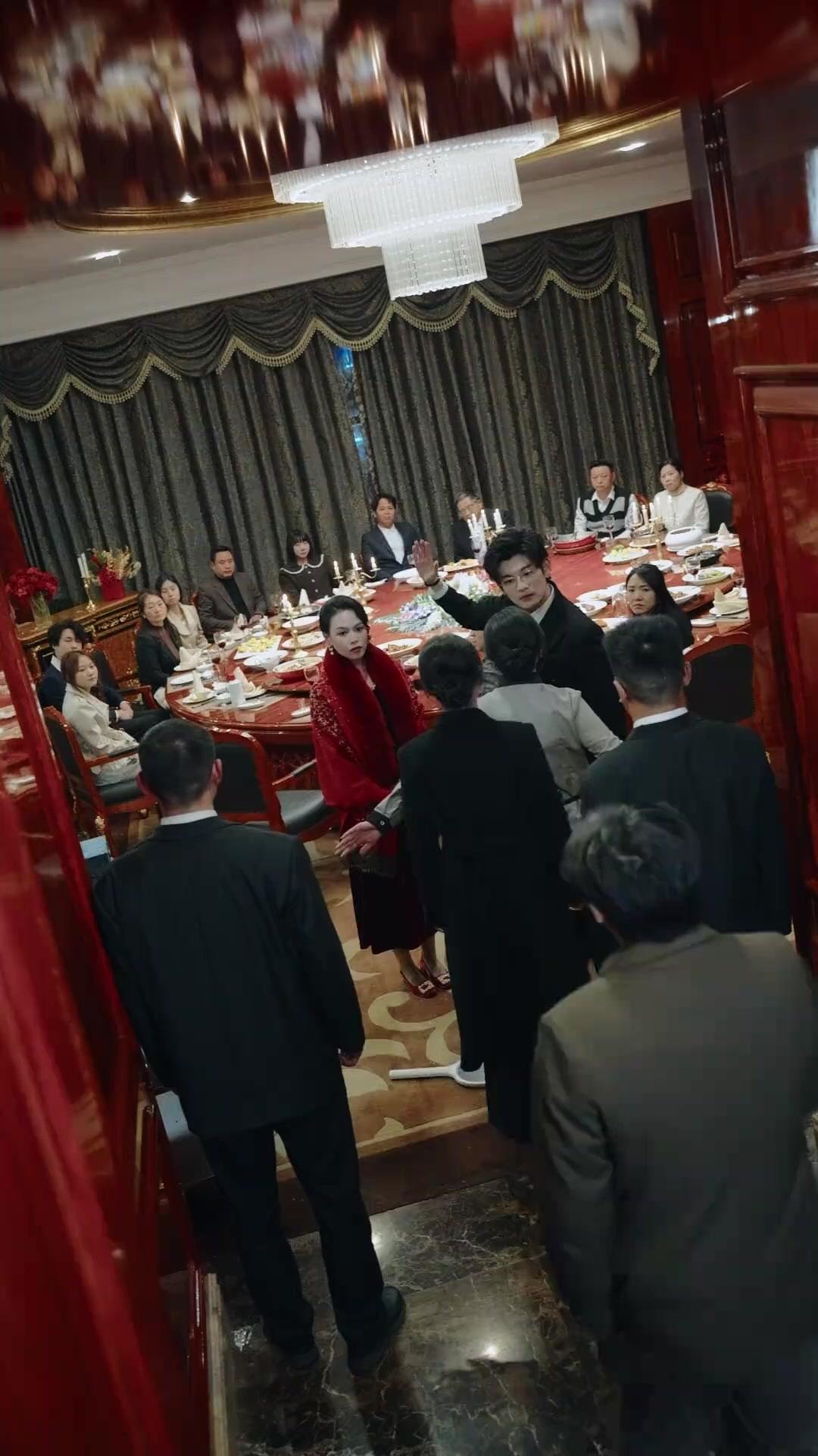 Reborn to Pick: Genius Son or Grateful Girl?