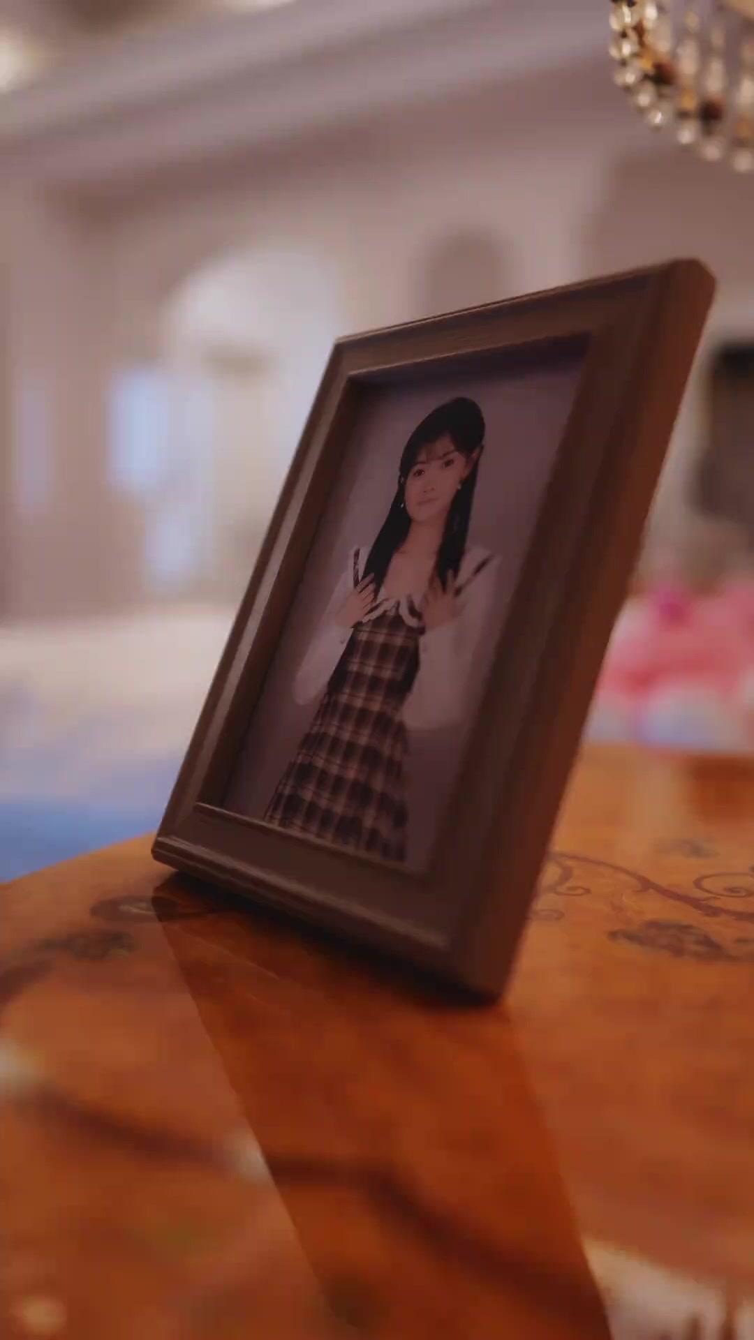 (Doblado) Hija falsa actúa, pero soy loca