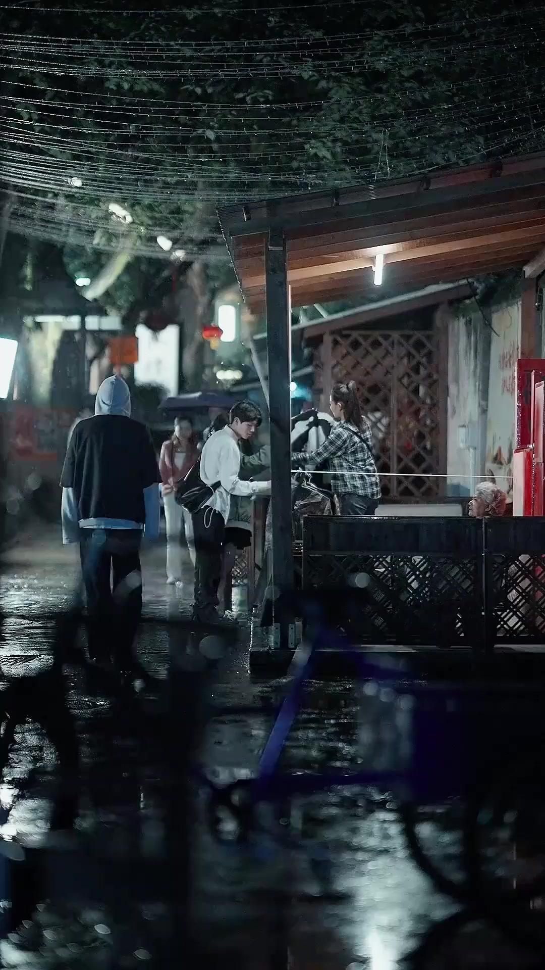 Adik murid datang! Semua kena bagi laluan!