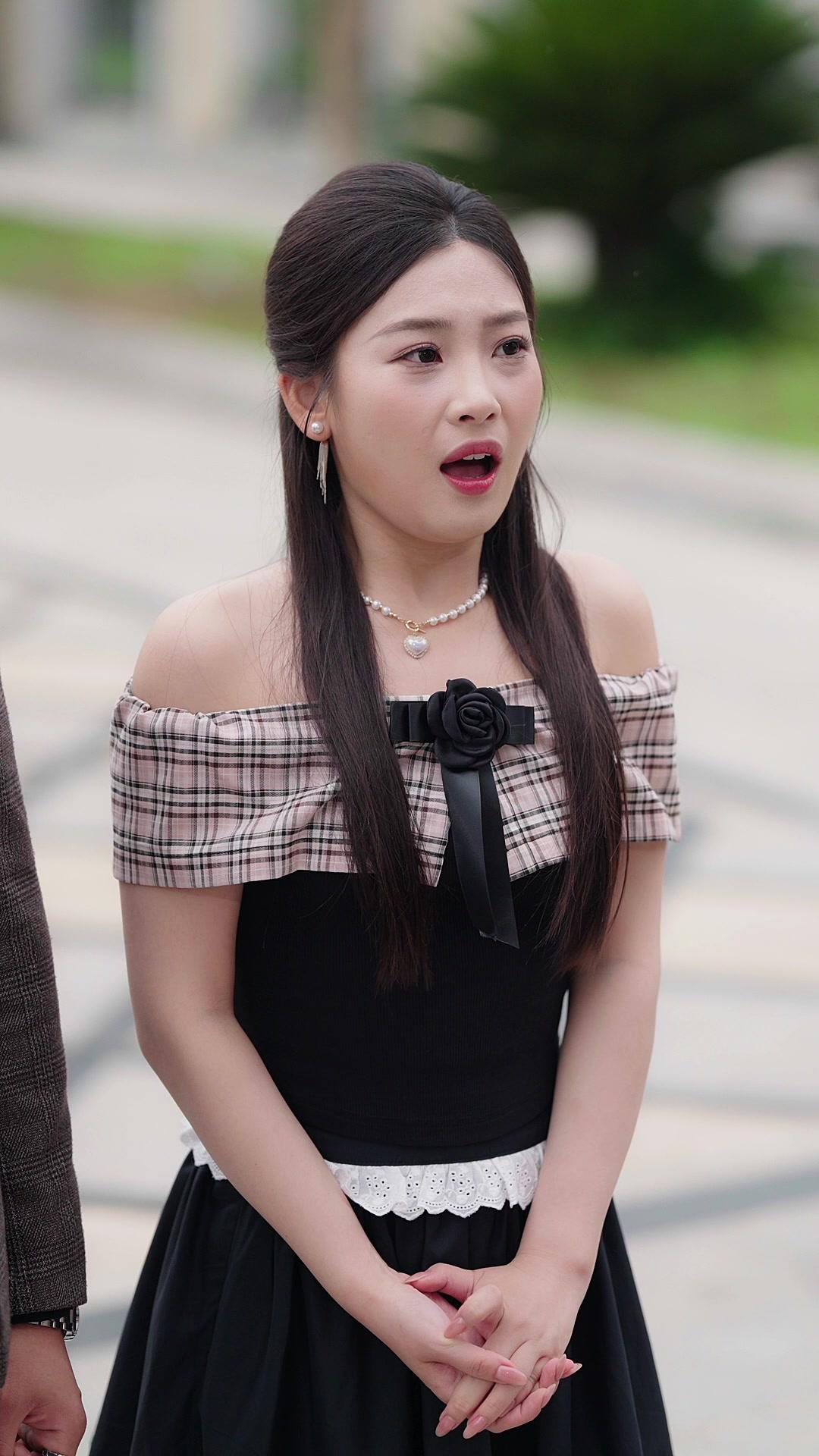 MARIAGE ÉCLAIR : LA PRINCESSE DU MILIEU