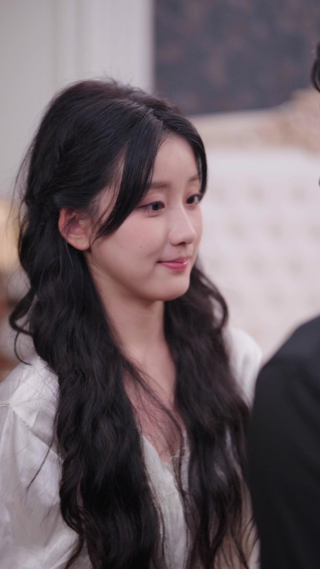 Figuran Jadi Ratu Cerita