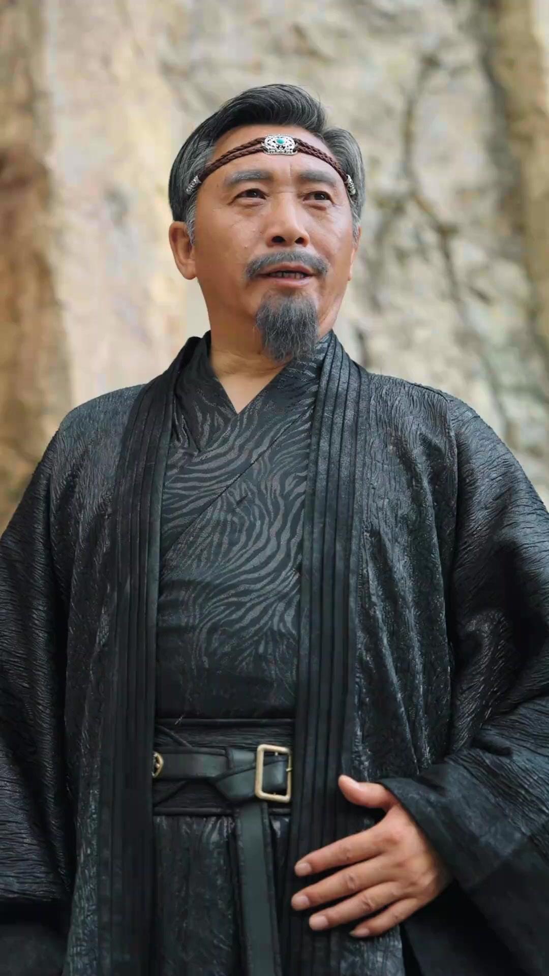 عودة سيدة السيف بعد مئتي عام