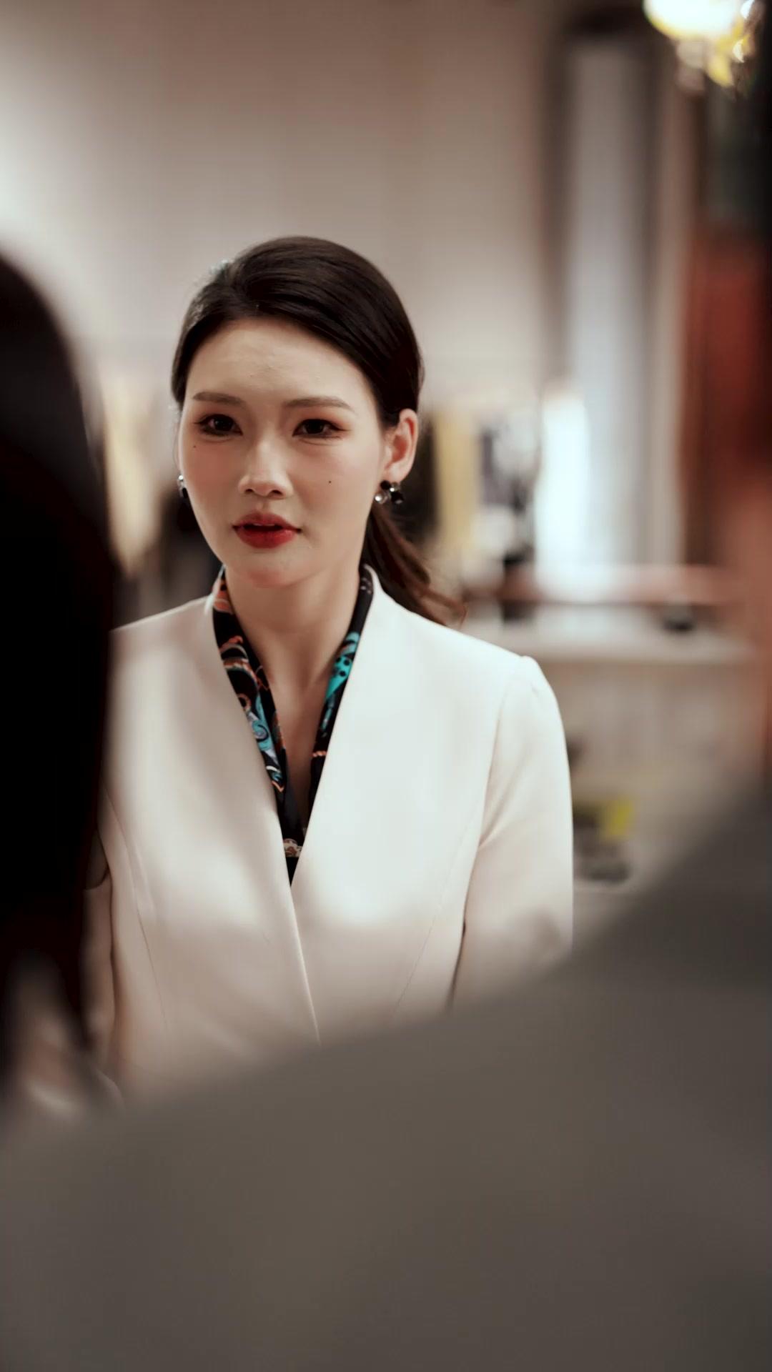 El dinero es su mamá