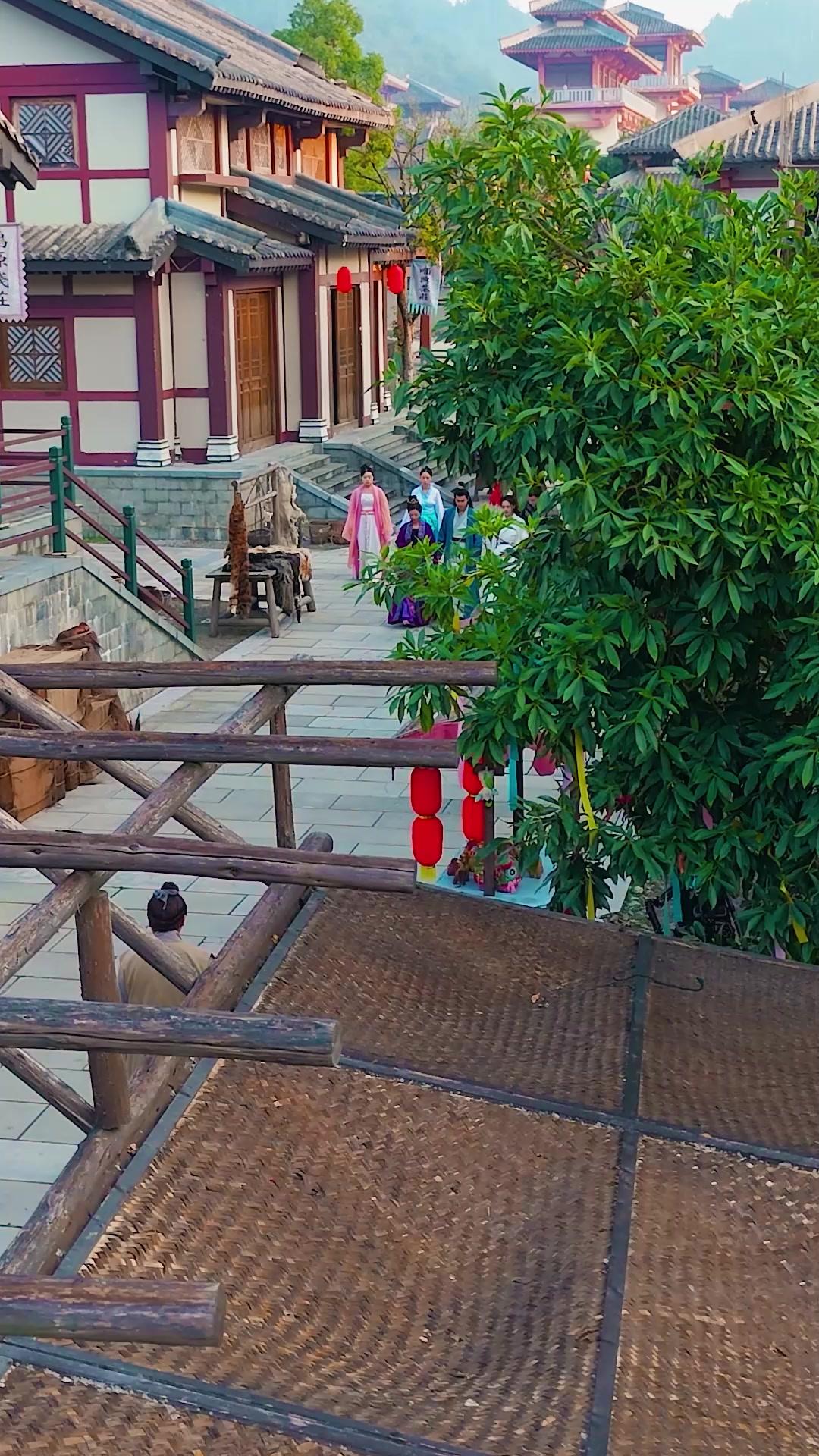 Tombak Merah untuk Istriku