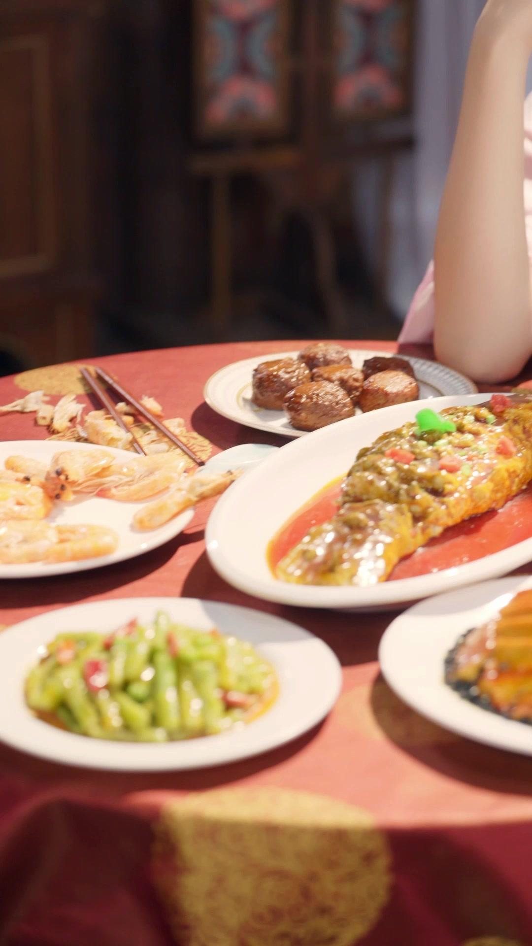 Bad Girl Wins the Emperor