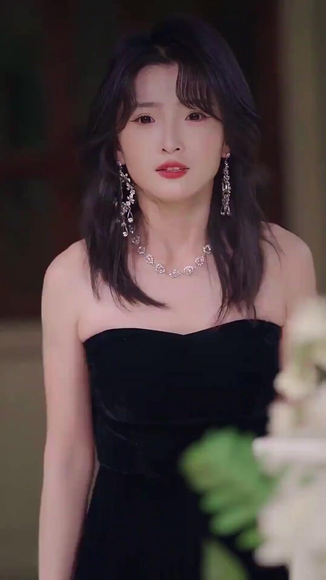 (Dubbed)Conquer Me with a Kiss