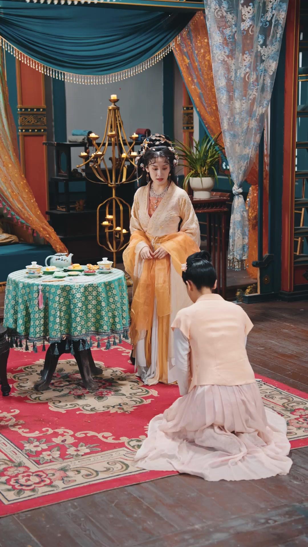 Ibuku dayang, Aku Kaisar