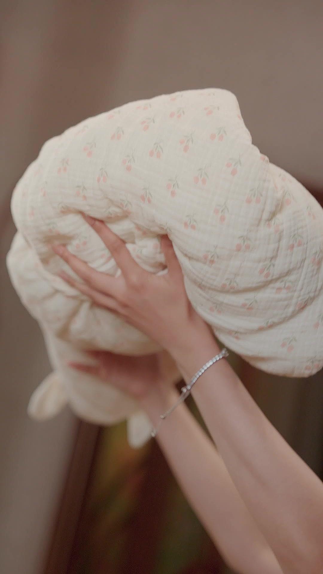 Si Kecil Ajaib Kesayangan Keluarga