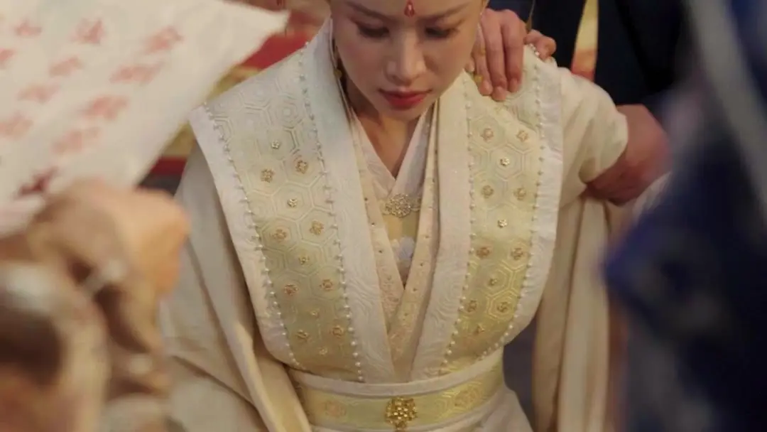 Stolen Fate of Bella White: When a Scroll Speaks Louder Than Screams